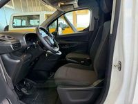 Gebraucht Toyota Proace 74 PS (54 kW) 2021 Weiss Van / Kleinbus