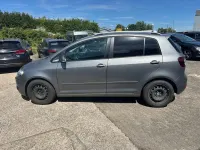 Gebraucht VW Golf VI Highline 105 PS (77 kW) 2011 United grey metallic Kleinwagen