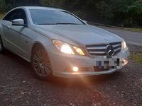 Gebraucht Mercedes E220 170 PS (125 kW) 2011 Weiß Coupé