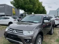 Gebraucht Mitsubishi L200 178 PS (130 kW) 2014 Braun Pickup