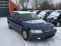 Gebraucht Volvo V40 122 PS (89 kW) 2000 Blau Kombi