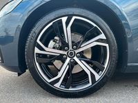 Gebraucht Volvo V60 Plus 197 PS (144 kW) 2025 Blau Kombi