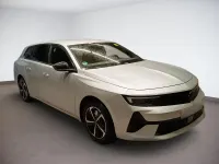 Gebraucht Opel Astra 131 PS (96 kW) 2024 Silber Kleinwagen