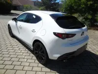 Neu Mazda 3 Homura-Line 140 PS (102 kW) 2026 Arctic white Limousine