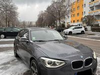 Gebraucht BMW 118 Sport Line 143 PS (105 kW) 2014 Grau Kleinwagen