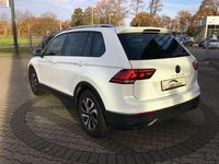 Gebraucht VW Tiguan Active 150 PS (110 kW) 2022 Weiß SUV