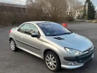 Gebraucht Peugeot 206 CC 136 PS (100 kW) 2001 Silber Cabrio