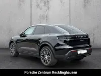 Gebraucht Porsche Macan 330 kW (449 PS) 2024 Schwarz SUV