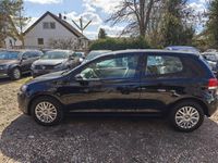 Gebraucht VW Golf VI Trendline 80 PS (58 kW) 2009 Deep black perleffekt Kleinwagen