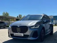 Gebraucht BMW 220 Active Tourer M Sport 170 PS (125 kW) 2025 Grau Van / Kleinbus