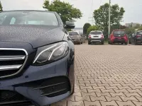 Gebraucht Mercedes E220 AMG line 194 PS (142 kW) 2019 Blau Limousine