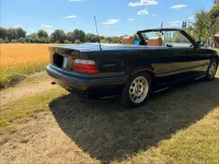 Gebraucht BMW 318 116 PS (85 kW) 1995 Schwarz Cabrio