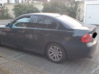 Gebraucht BMW 318 129 PS (94 kW) 2007 Schwarz Limousine