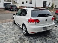 Gebraucht VW Golf VI 122 PS (89 kW) 2009 Weiß Kleinwagen