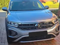 Second-hand VW T-Roc Move 116 CP (85 kW) 2024 Argintiu SUV
