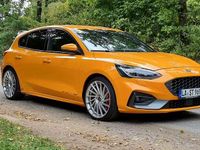 Gebraucht Ford Focus Performance Edition 300 PS (220 kW) 2019 Orange Limousine