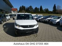 Gebraucht Peugeot Partner 110 PS (80 kW) 2020 Weiß Van / Kleinbus