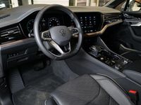 Gebraucht VW Touareg Elegance 286 PS (210 kW) 2025 Silber SUV