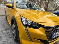 Gebraucht Peugeot e-208 Active 100 kW (136 PS) 2021 Gelb Kleinwagen