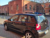 Gebraucht VW Polo 64 PS (47 kW) 2004 Schwarz Kleinwagen