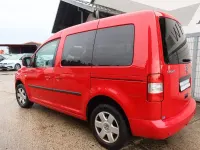 Gebraucht VW Caddy Team 102 PS (75 kW) 2010 Rot Van / Kleinbus
