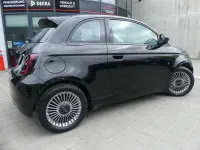 Gebraucht Fiat 500e Icon 69 kW (95 PS) 2023 Nero profondo Kleinwagen