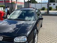 Gebraucht VW Golf IV 105 PS (77 kW) 2002 Schwarz Kleinwagen