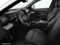 Gebraucht BMW 550e 489 PS (359 kW) 2025 Weiß Kombi