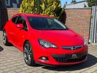 Gebraucht Opel Astra Innovation 179 PS (131 kW) 2011 Power rot/traffic red ral3020 Coupé