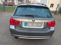 Gebraucht BMW 318 143 PS (105 kW) 2009 Kombi