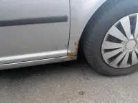 Second-hand VW Golf IV 75 CP (55 kW) 2001 Argintiu Berlinǎ