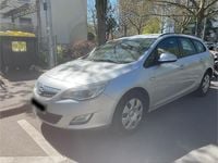 Second-hand Opel Astra 116 CP (85 kW) 2011 Argintiu Break
