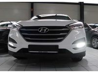 gebraucht Hyundai Tucson select 2WD 1.6 Klima Bluetooth el FH/el S