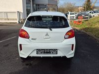 Neu Mitsubishi Space Star Select 71 PS (52 kW) 2025 Weiß Limousine