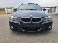 Gebraucht BMW 318 Exclusive 143 PS (105 kW) 2010 Blau Kombi