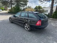 Gebraucht Mercedes C200 163 PS (119 kW) 2003 Schwarz Kombi