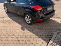 Gebraucht Ford Focus 125 PS (91 kW) 2016 Schwarz Limousine