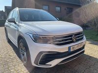 Gebraucht VW Tiguan R-line 150 PS (110 kW) 2024 Weiß SUV