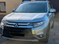Gebraucht Mitsubishi Outlander 150 PS (110 kW) 2016 Silber SUV
