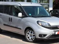 Gebraucht Fiat Doblò 105 PS (77 kW) 2021 Silber Van / Kleinbus