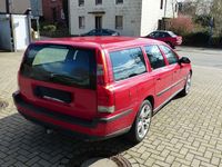Gebraucht Volvo V70 170 PS (125 kW) 2002 Rot Kombi
