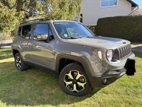 Gebraucht Jeep Renegade Trailhawk 179 PS (131 kW) 2022 Grau SUV