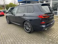 Gebraucht BMW X7 M Sport 352 PS (258 kW) 2024 Carbonschwarz metallic SUV