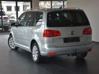 Gebraucht VW Touran Highline 140 PS (102 kW) 2014 Silber Van / Kleinbus