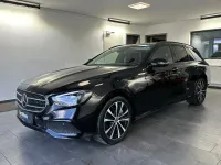 Gebraucht Mercedes E300 Avantgarde 194 PS (142 kW) 2021 Schwarz Limousine