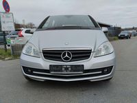 Gebraucht Mercedes A180 109 PS (80 kW) 2009 Silber Limousine