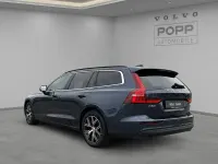Gebraucht Volvo V60 145 PS (106 kW) 2024 Kombi