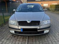 Gebraucht Skoda Octavia 102 PS (75 kW) 2004 Gold Limousine