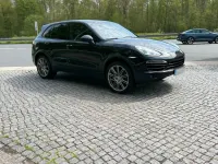 Second-hand Porsche Cayenne 245 CP (180 kW) 2013 Negru SUV