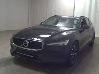 Gebraucht Volvo V60 Momentum 197 PS (144 kW) 2021 Schwarz Kombi